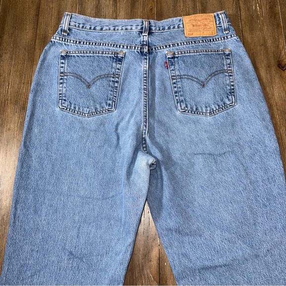 Vintage Levi's 512 Slim Taper Made In The USA Womens Lightwash Jeans Size 18 S - Picture 12 of 13
